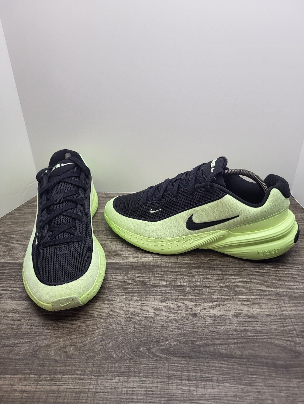 Nike Uplift SC Sail Black Lime Running Shoes Sneakers Mens Size 9.5